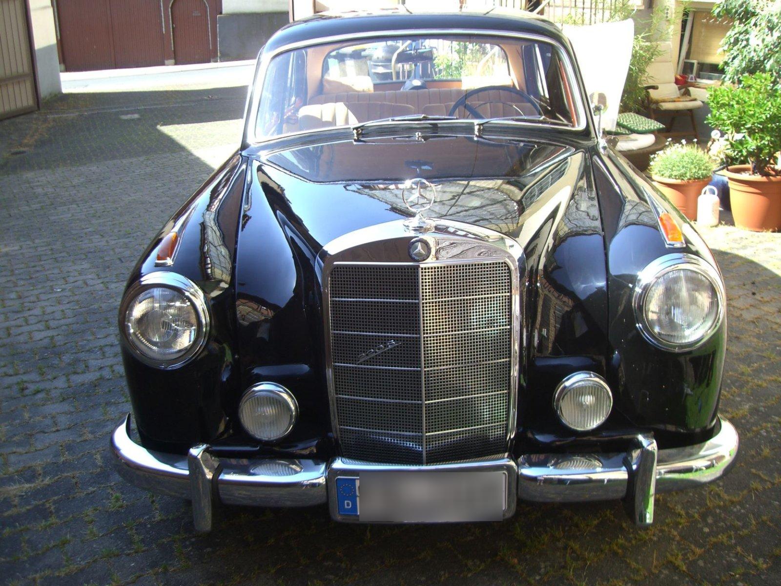 Abbildung des Autos Mecedes Benz Ponton 220 S
