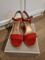 Tamaris Keilabsatzschuhe Gr.39 rot Hessen - Maintal Vorschau