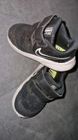 Gr 21 baby Kinderschuhe nike schwarz weiß junge Mädchen Brandenburg - Falkensee Vorschau