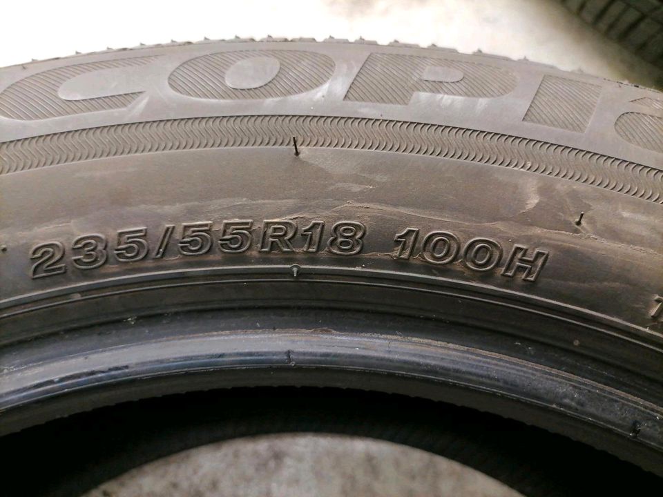 6,5 mm - 2x 235/55 R18 100H Bridgestone Sommerreifen in Böblingen