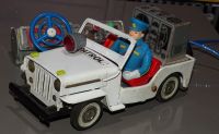 Police Jeep BANDAI 1960 Blechspielzeug Junior Toy T.V. Batteriebe Baden-Württemberg - Stutzenklinge Vorschau