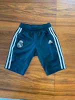 Real Madrid Adidas 7/8 Hose Größe 128 Nordrhein-Westfalen - Salzkotten Vorschau