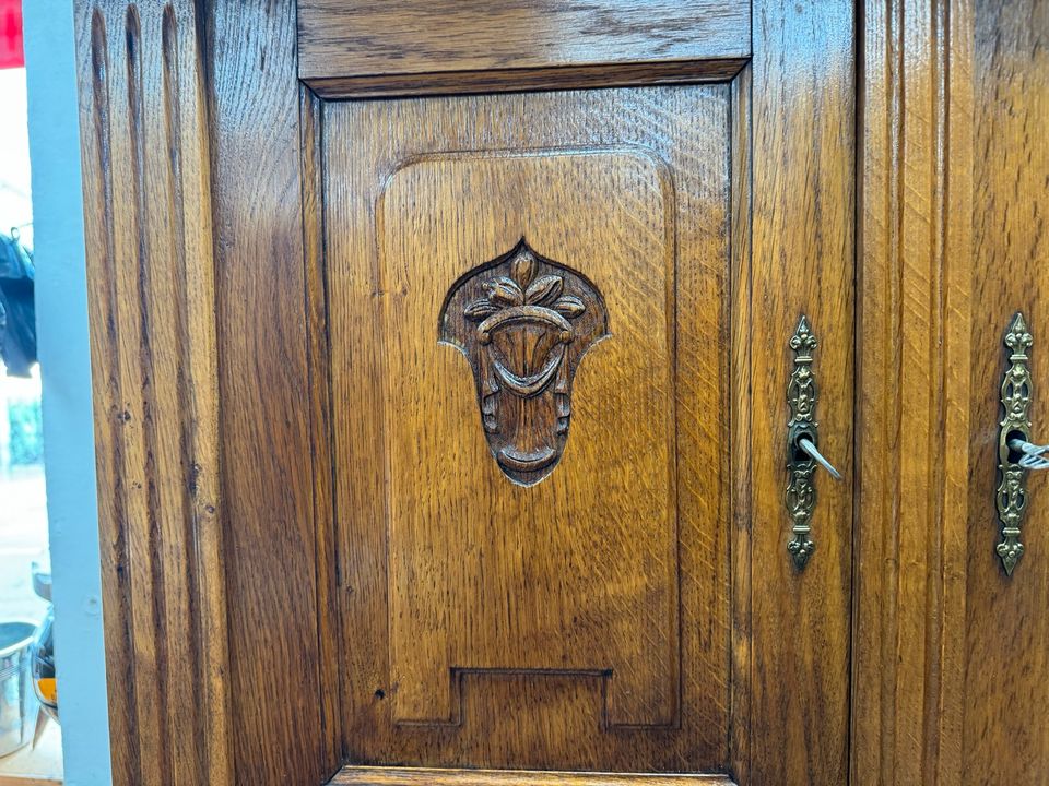 Antikes Buffet Jugendstil Schrank Wohnzimmerschrank Vitrine in Völklingen