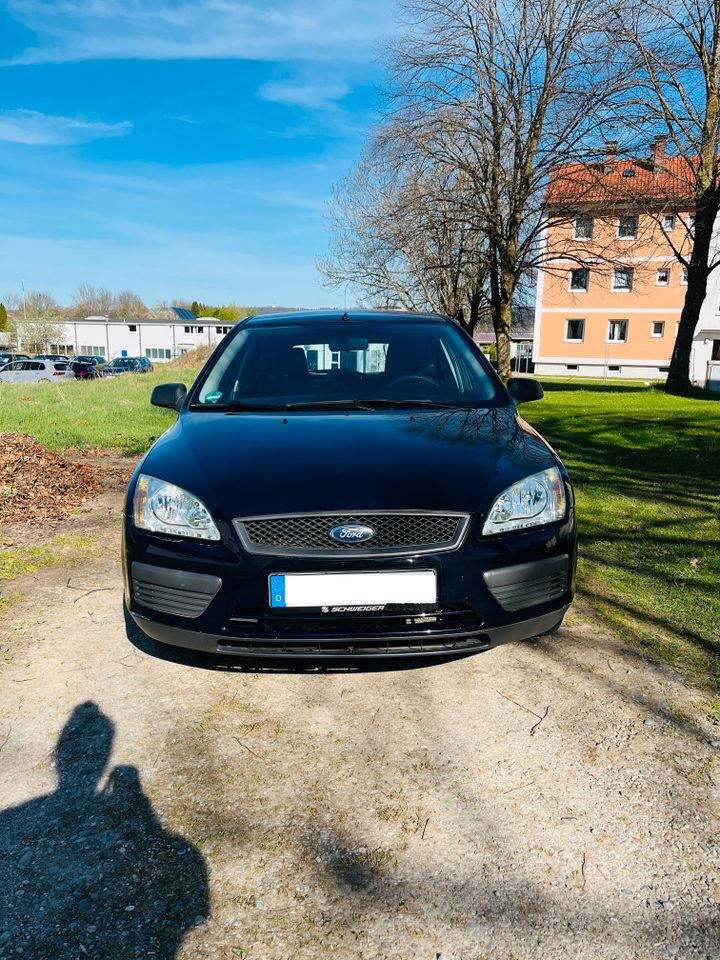 Ford Focus 1.6 Ti-VCT - 160.000 km - TÜV neu bis 02/2025 in Dießen