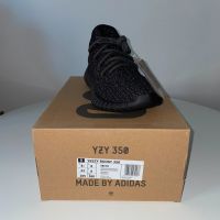 adidas Yeezy Boost 350 V1 Pirate Black EU42 **NEU** Berlin - Spandau Vorschau