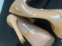 Prada Lackleder Pumps Toe 37,5 Beige Nude Louboutin Altona - Hamburg Blankenese Vorschau