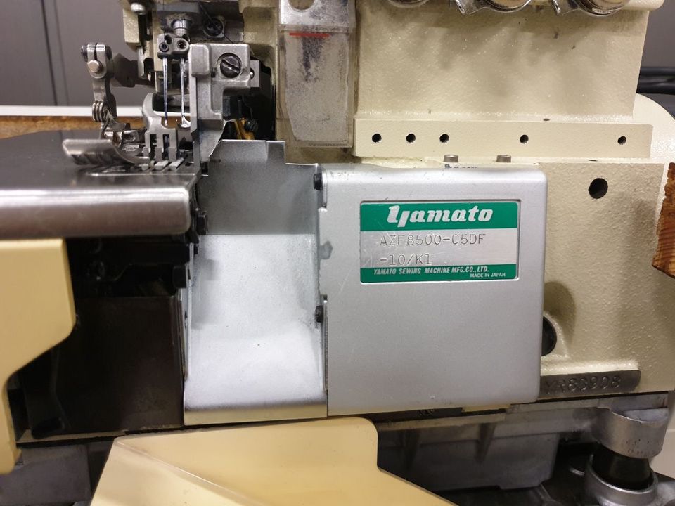 Yamato AZF8500 Overlock Nähmaschine Nähtisch Profi Industrie in Norderstedt