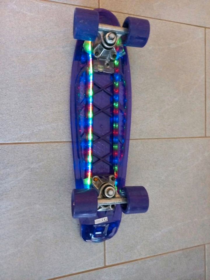 Pennyboard Urban x mit LED u. Farbwechsel + kleines Skateboard * in Senden