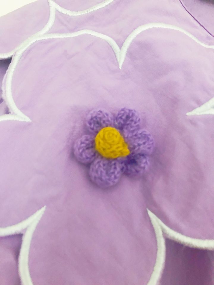 Bluse Hemd Baumwolle lila strickblume langarm süß Stickrei in Hannover