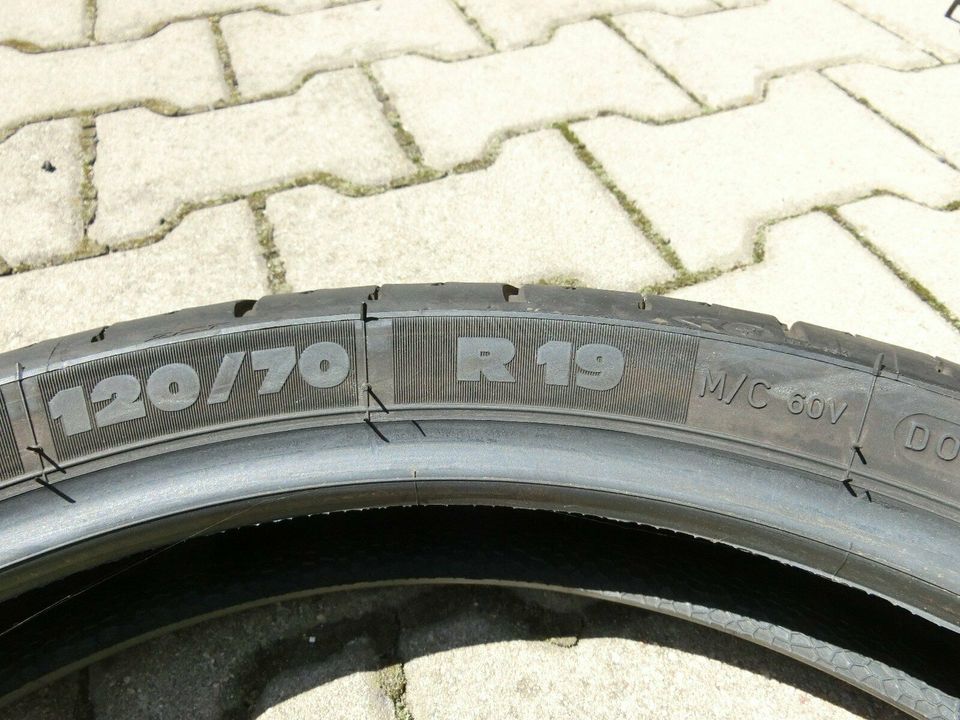 Motorradreifen Michelin 2CT Pilot Road 4 Trail 120/70 R19 60V in Speichersdorf