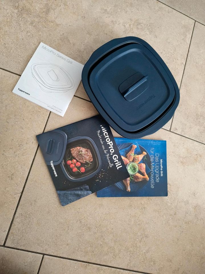 Tupperware MicroPro Grill mit 2 Kochbücher in Großmehring