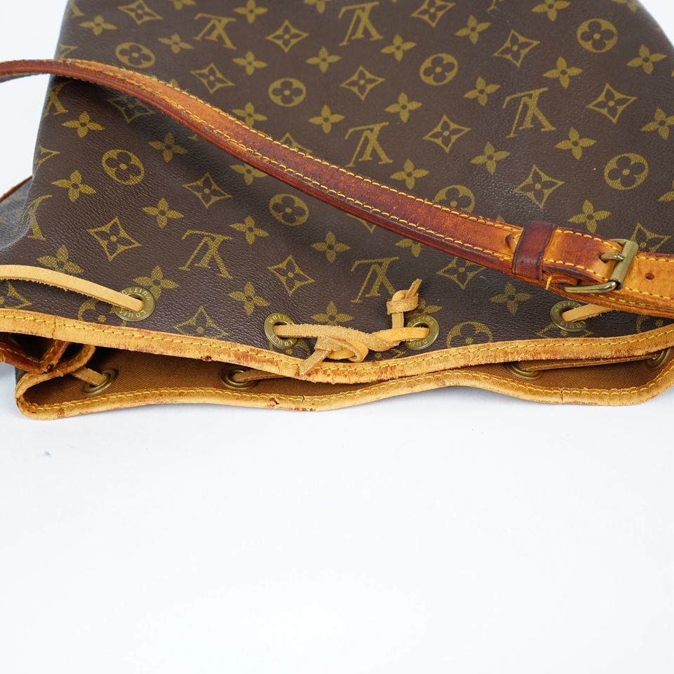 Louis Vuitton Sac Noe Grande Schultertasche Canvas in Hemau