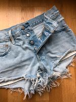 Levi’s jeans Shorts kurze Hose hot pants weite 25 Leipzig - Altlindenau Vorschau