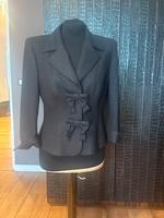 Exklusive Jacke Escada mit Schleifen gr.36 mit Seide Hessen - Bad Homburg Vorschau