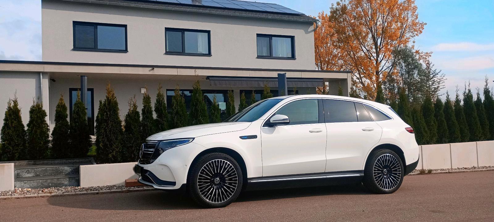 Abbildung des Autos Mercedes Benz EQC400 4-M…