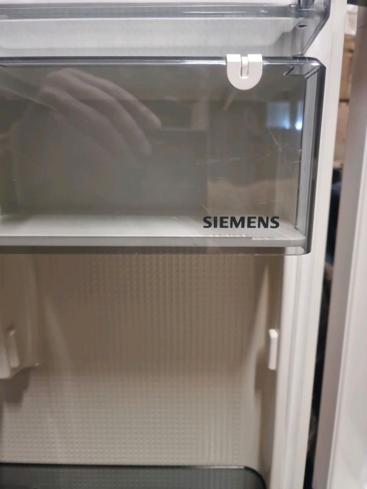 EinbauKühlschrank Pharmaindustrie Impfstoffe Siemens  KU15R02/02 in Löbau