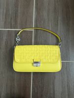 Michael Kors - Bradshaw Woven Leather Shoulder Bag in Limelight Niedersachsen - Cloppenburg Vorschau