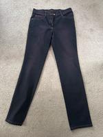 Neu BRAX Sara Jeans Größe 38 29/32 Niedersachsen - Stuhr Vorschau