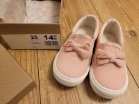 Schuhe Ballerina Gr. 25 Stoff rosa *NEU* Brandenburg - Bernau Vorschau