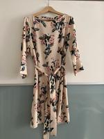Kleid H&M Gr. 44/42 Stuttgart - Stuttgart-West Vorschau