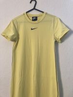 Nike gelbes T-Shirt Kleid lang MaxiKleid Sommer kontrastnaht Friedrichshain-Kreuzberg - Kreuzberg Vorschau