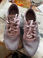 Nike Damenschuhe neuwertig Sneaker Sportschuhe Bayern - Nördlingen Vorschau