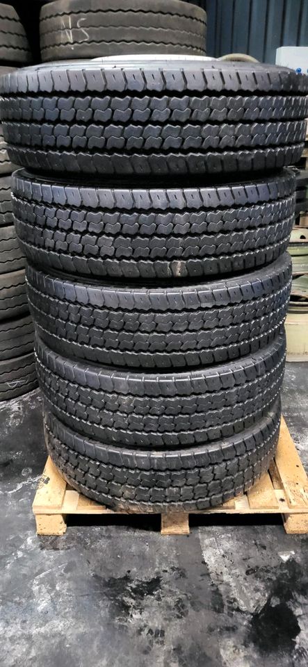 275/70R22.5_148/145J_Pirelli_MC85_M+S_3PMSF_90% Profil_TOP in Beselich