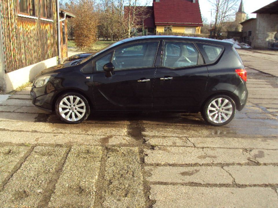 Opel Meriva 1.4 /Klimaaut/Sitzhzg/Alu/PDC/Euro 5/Scheckheft in Am Ettersberg