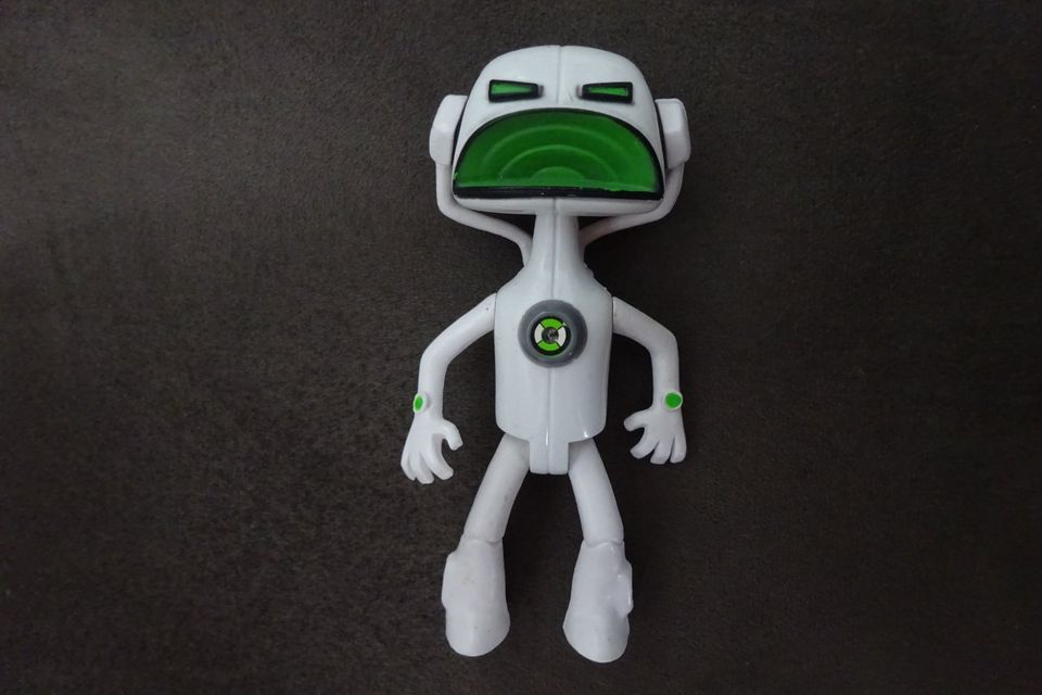 Ben 10 - Alien Force - Echo Echo - Action Figur weiß mit Licht in Altenkirchen