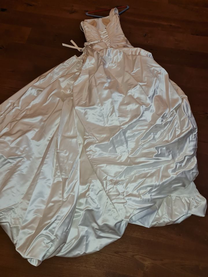 Brautkleid ivory Gr. 34 in Plettenberg