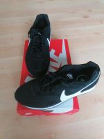 Nike Sneaker Venture Runner Schwarz NEU  Gr. 42/41 Schleswig-Holstein - Osdorf Vorschau