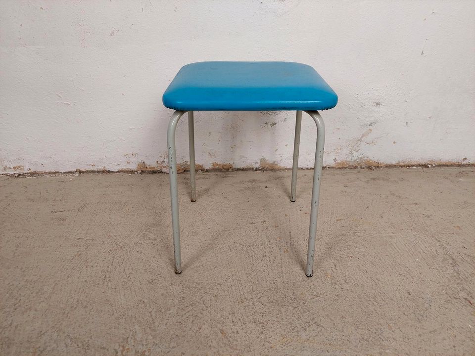 Vintage Hocker Sitzhocker Polster 60er 70er DDR Retro in Leipzig