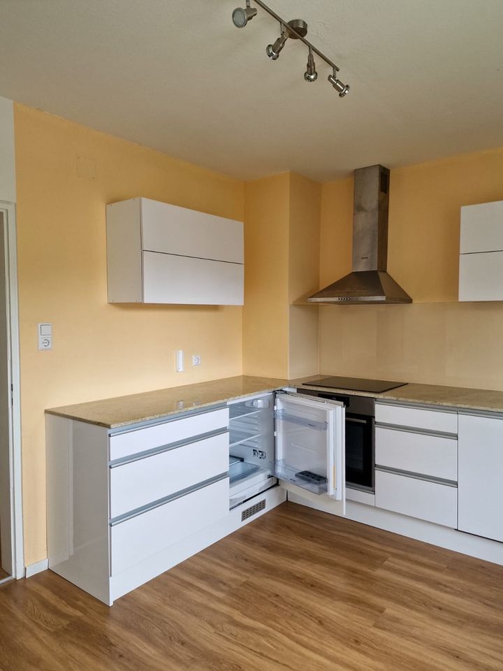 Schöne 3 Zimmerwohnung mit Einbauküche und Balkon in Lottstetten