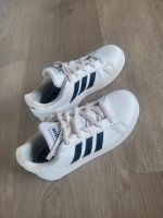 Incl.Versand/sehr gut erhaltene Adidas Sneaker 32 weiss/schwarz Nordrhein-Westfalen - Mönchengladbach Vorschau