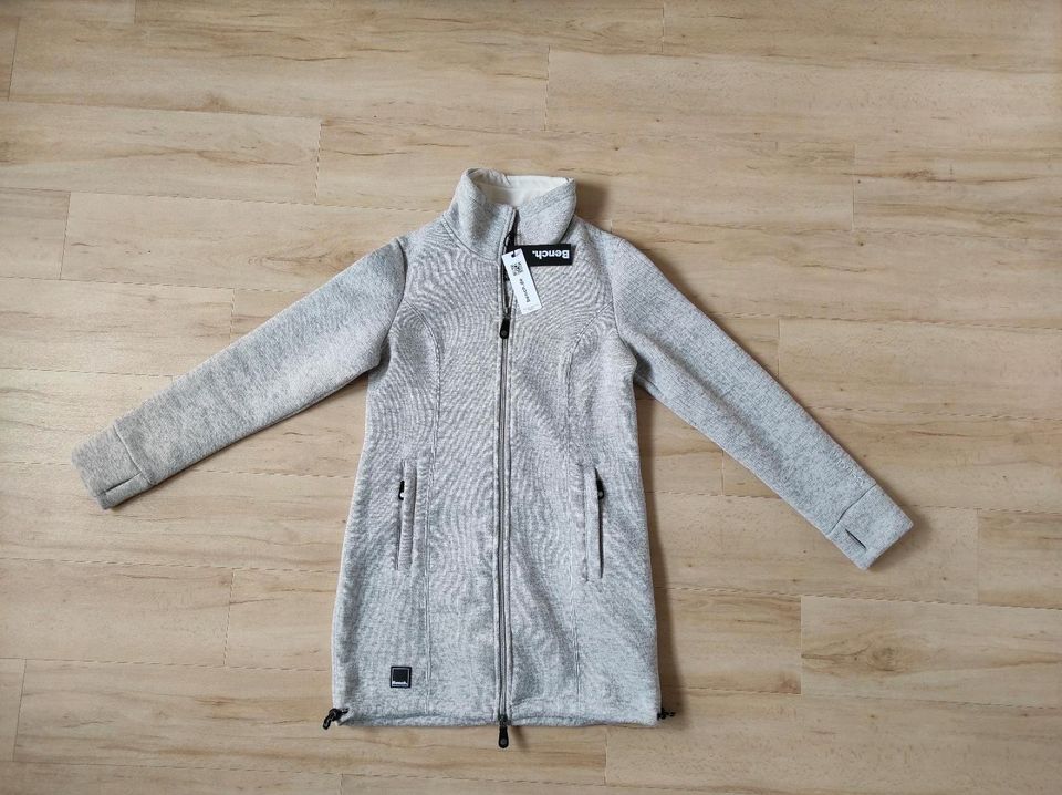 Fleece Jacke/ Fleecejacke/ Kurzmantel BENCH Luna  ✨NEU✨ M in Freiburg im Breisgau