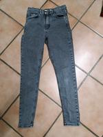 damenjeans damen Jeans topshop w28 l32 NEU grau Nordrhein-Westfalen - Borken Vorschau