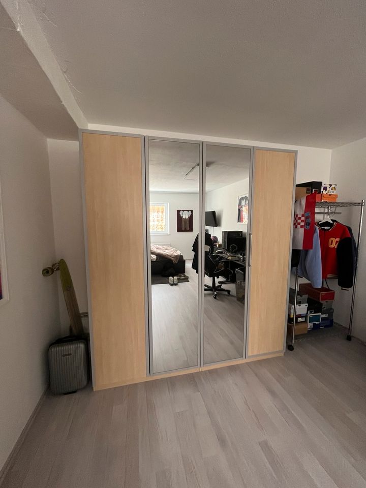 Kleiderschrank | mit Spiegeltüren in Möhnesee