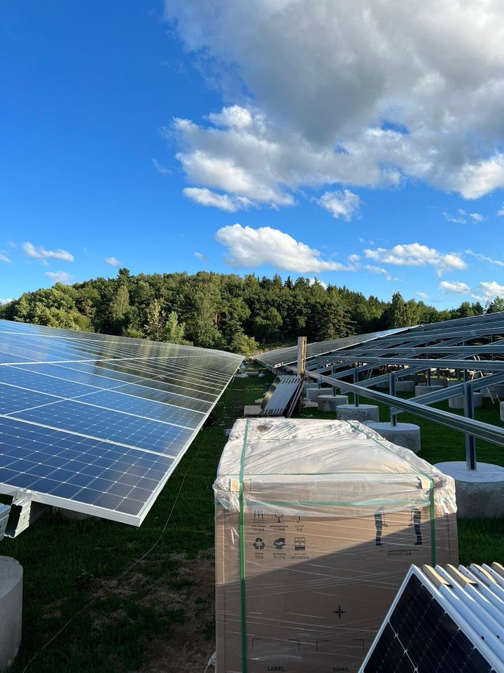 Photovoltaik Montage ab 500KWp Dächer / 1.000KWp Freiflächen in Gottfrieding