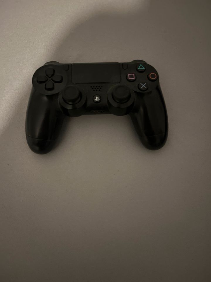 Ps4 2 Controller in Hannover