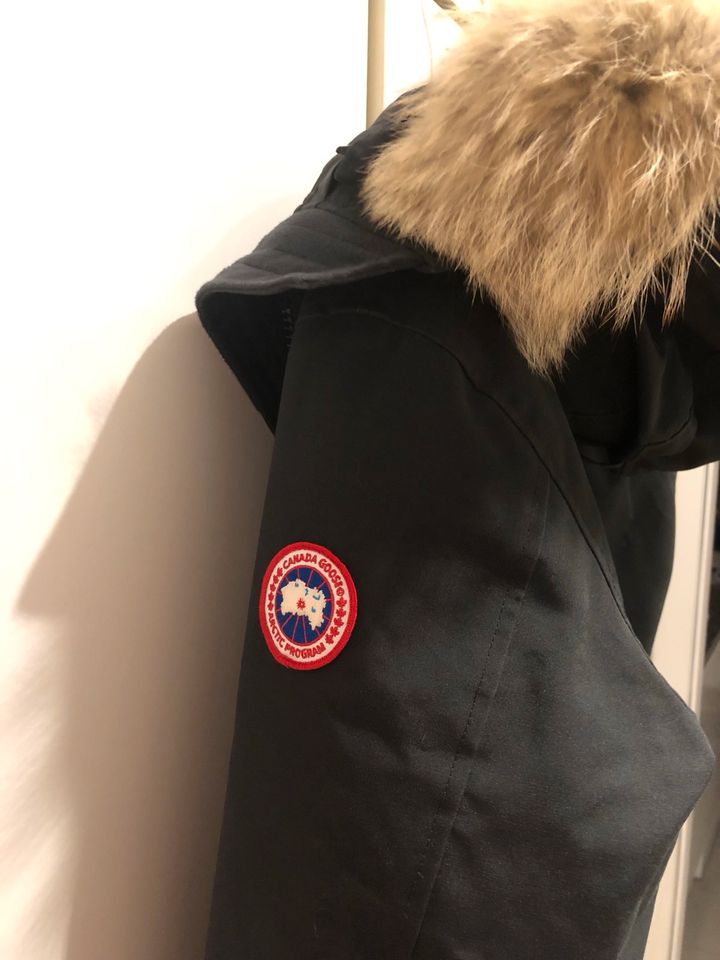 Canada Goose Rossclair Damen Mantel Parka Daunen Jacke L 40 in Hamburg