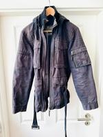 ESPRIT Parker / Jacke Gr. S blass schwarz / Kapuze und Gürtel Nordrhein-Westfalen - Wesseling Vorschau