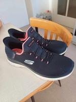 Skechers Sportschuhe, Gr. 41, neuwertig - Nur Abholung in Olching Bayern - Olching Vorschau