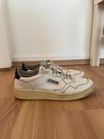 AUTRY | Weißer Sneaker mit schwarzer Ferse EU45 Frankfurt am Main - Westend Vorschau