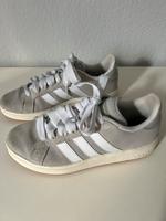 Adidas Schuhe grau 39,1/3 Nordrhein-Westfalen - Lemgo Vorschau