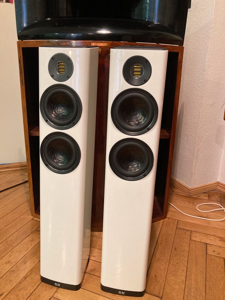 Elac Vela FS 407 weiß oder Nussbaum Hochglanz. Neu in Berlin