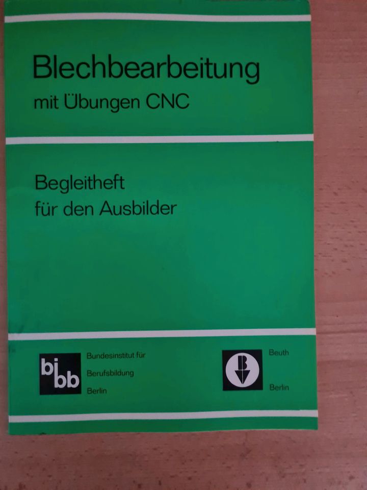 Blechbearbeitung mit Übungen CNC in Rostock