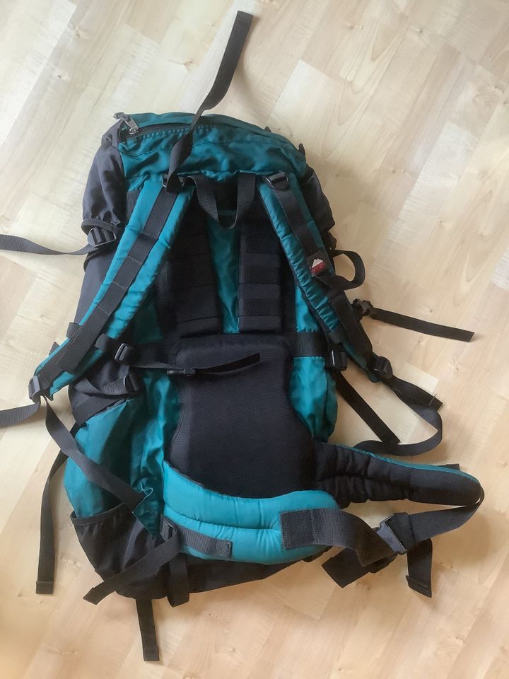 Trekking Rucksack 45 L in Sulzbach-Rosenberg