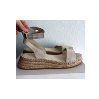 Calvin Klein Sporty Wedges Wedge Plateau Sandalette Größe 40 Hamburg Barmbek - Hamburg Barmbek-Süd  Vorschau