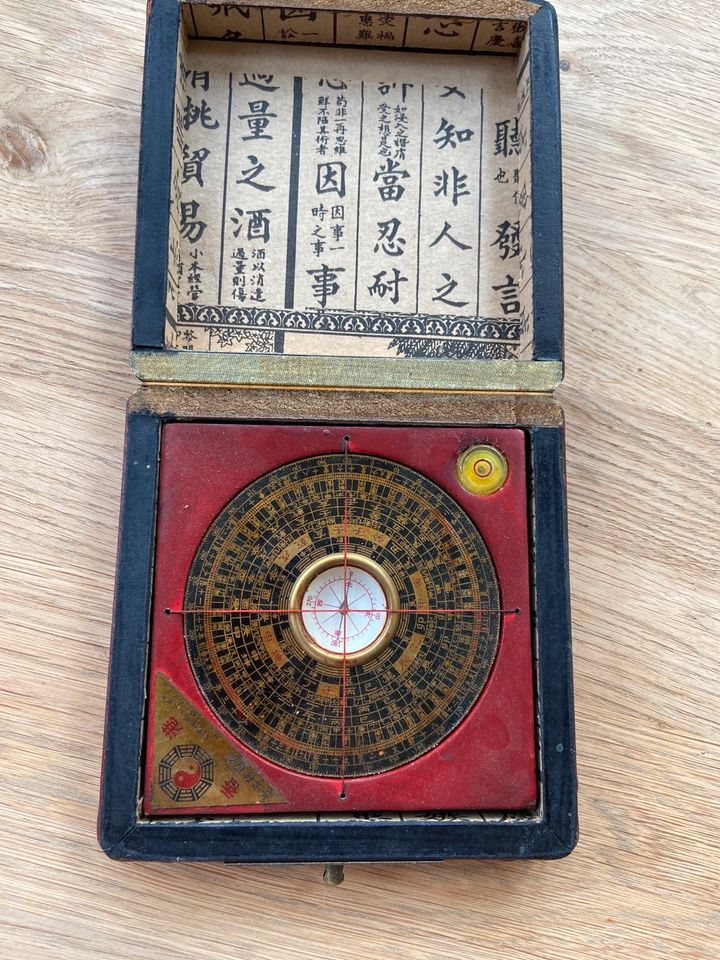 Alter Chin. Feng Shui Kompass in Saarbrücken