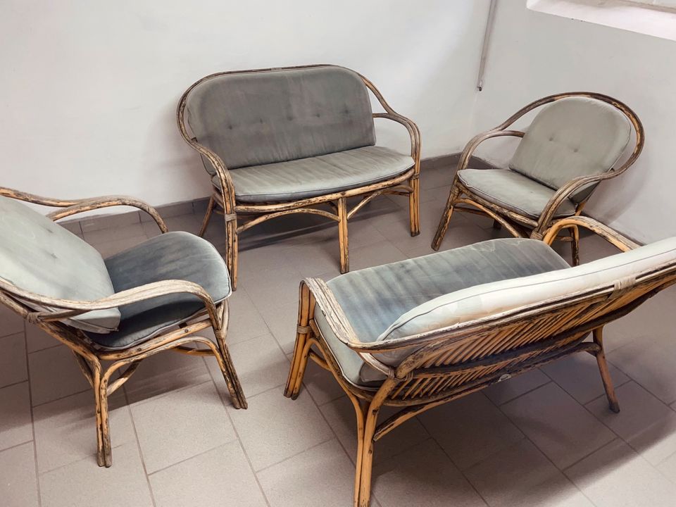 Mesch Vintage Rattan Möbel Garnitur Set Sofa Sessel Esstisch in Hameln